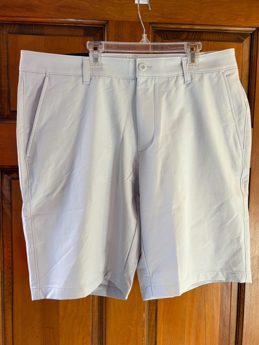 NEW Under Armour Men's Light Grey Performance Flat-Front Golf Shorts sz 38